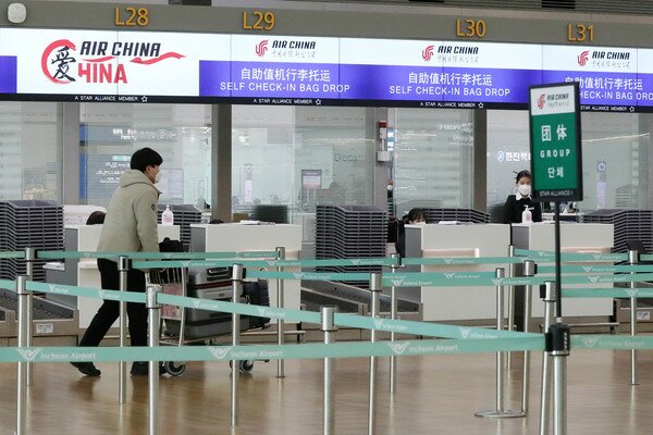 5일 텅 빈 인천공항/뉴스1