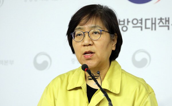 정은경 질병관리본부장이 5일 정부세종청사 보건복지부 브리핑실에서 신종 코로나바이러스 국내 발생 현황 브리핑을 하고 있다. 2020.2.5/뉴스1